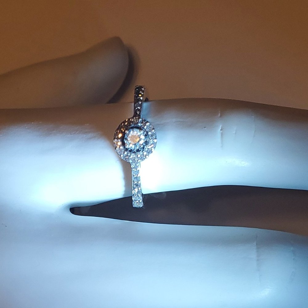 Brand  new beautiful diamond 14K  white gold ring - Picture 3 of 9